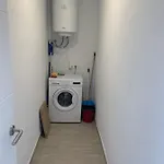 A Casa Vermella Con Jardin A 10 Minutos De Santiago De Compostela Ortono