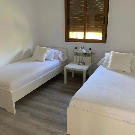 Apartamento A Casa Vermella Con Jardín A 10 Minutos De Santiago De Compostela Ortono
