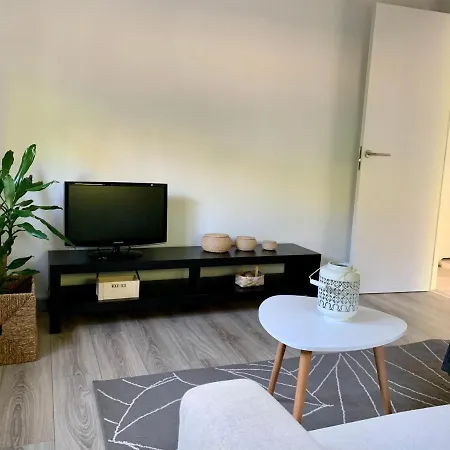 Apartment A Casa Vermella Con Jardin A 10 Minutos De Santiago De Compostela