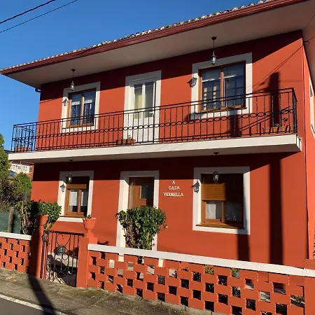 A Casa Vermella Con Jardin A 10 Minutos De Santiago De Compostela Apartament