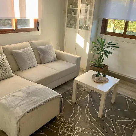 Apartament A Casa Vermella Con Jardin A 10 Minutos De Santiago De Compostela Ortono
